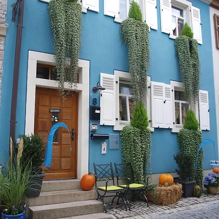 Apartment Finster